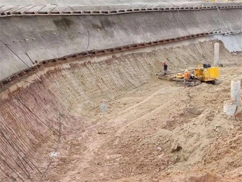 和政基坑边坡加固