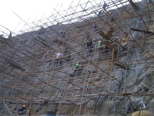 和政公路桩基检测